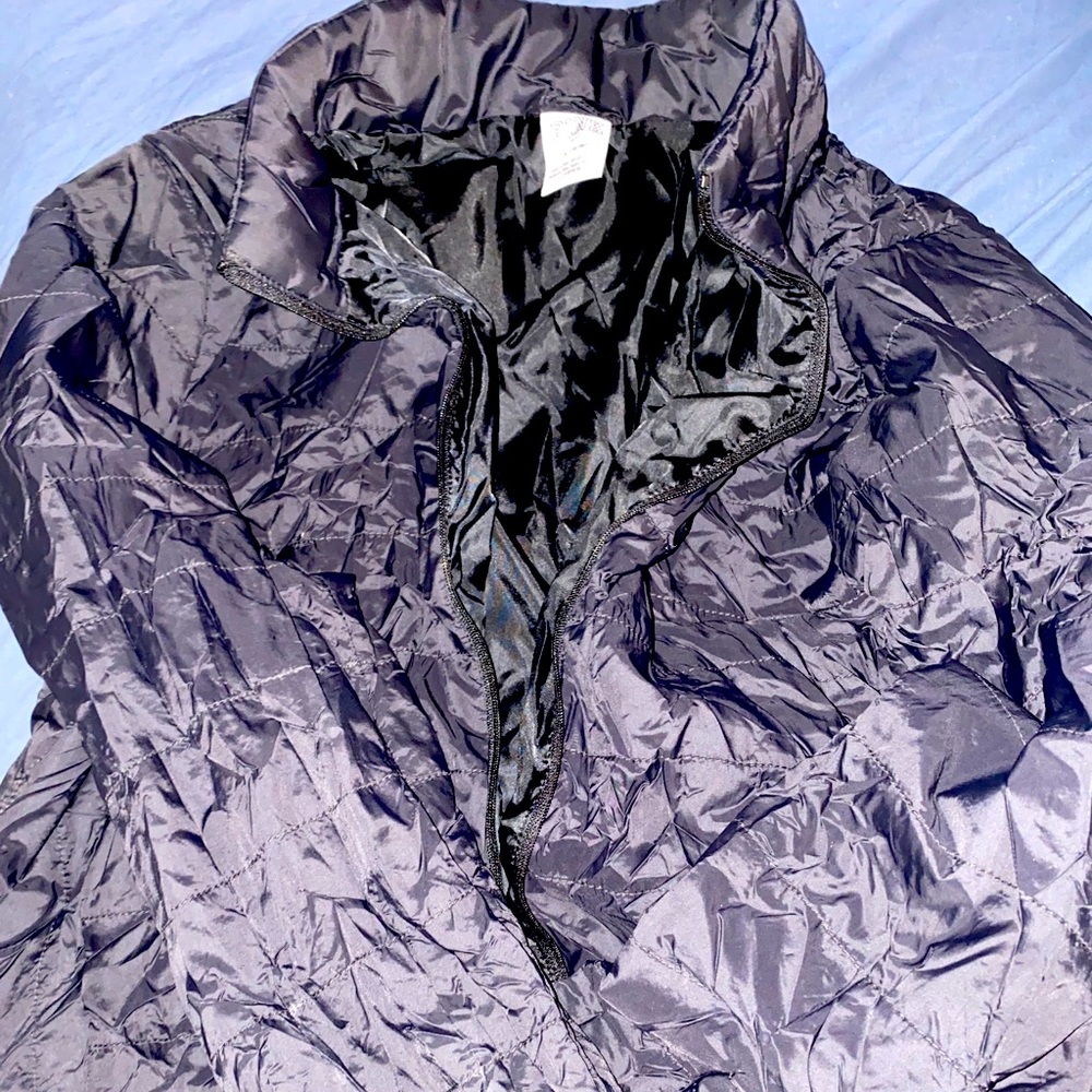 PINK Victoria’s Secret black packable puffer